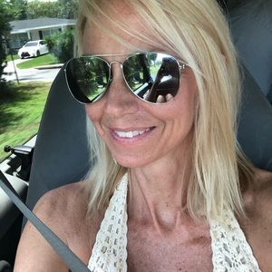 Meet your Posher, Teri